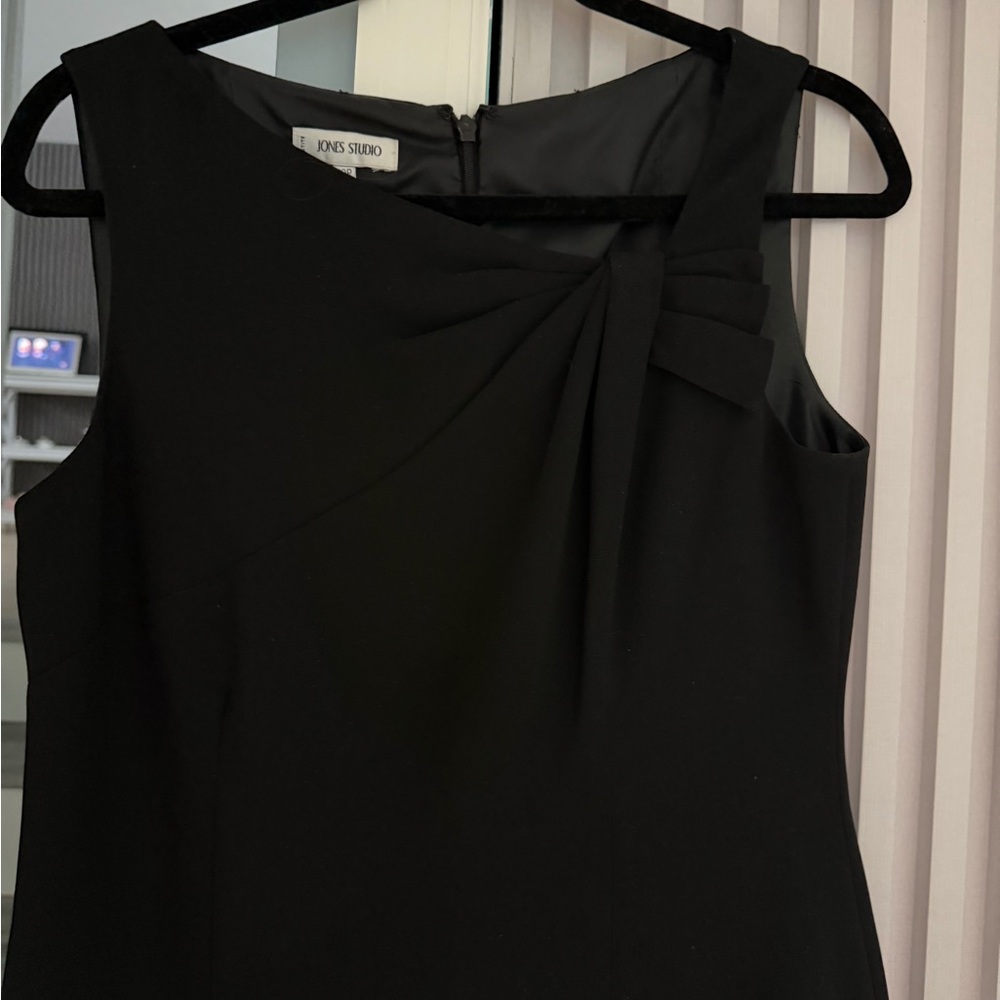 Jones Studio Elegant Black One Shoulder Dress